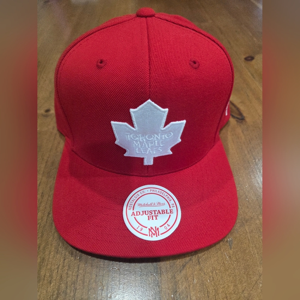 Toronto Maple Leafs Mitchel % Ness Red Snapback
